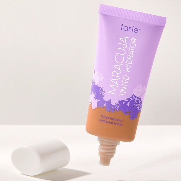 Tarte Maracujá 12-Hour Hydrating Tinted Moisturizer - 42S Tan Sand - Picture 1 of 3